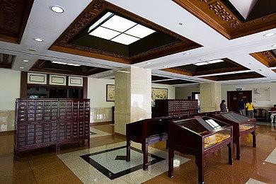 科幻动作游戏《病态金属》新预告 主角大战Boss